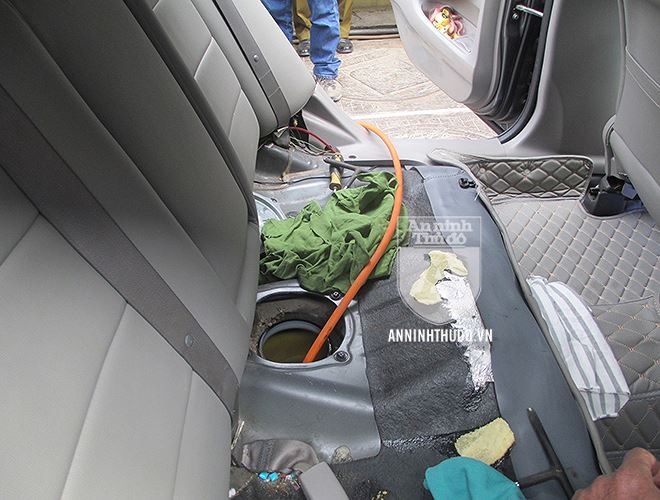 Toàn cảnh cuộc thực nghiệm đổ xăng giữa Petrolimex và lái xe ôtô khiếu nại